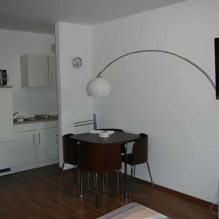 Sonniges Modernes Hoehenberg * Köln