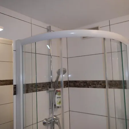 Appartement Sonniges Modernes Hoehenberg Keulen