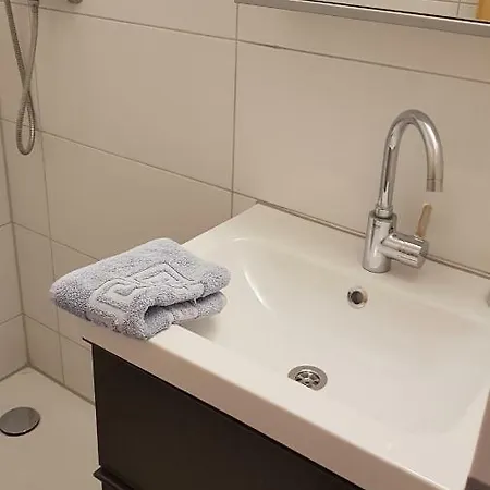 Sonniges Modernes Hoehenberg