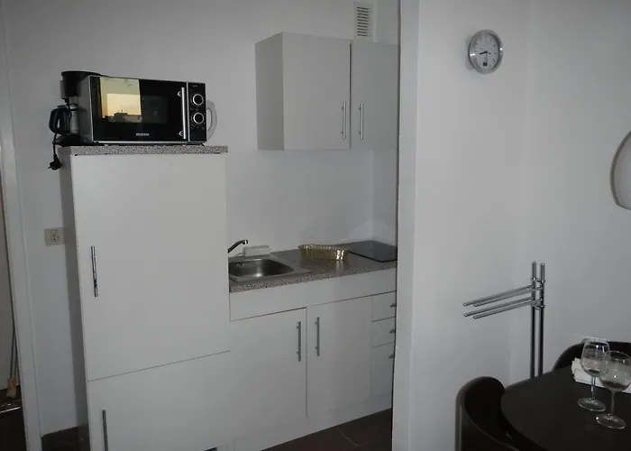 Sonniges Modernes Hoehenberg Köln