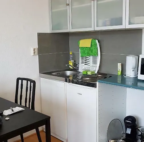 Sonniges Modernes Hoehenberg Lägenhet Köln