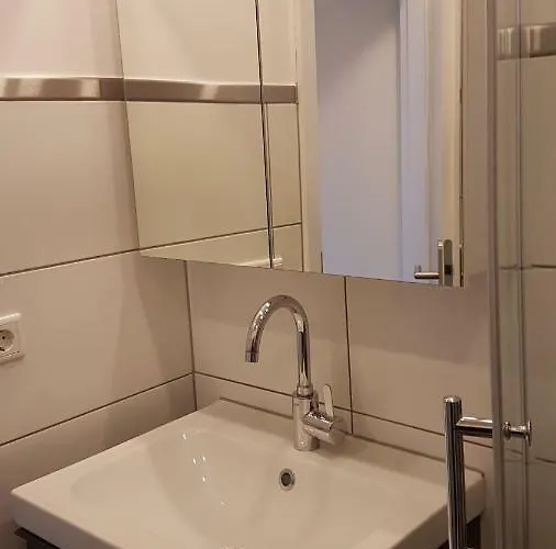 Lägenhet Sonniges Modernes Hoehenberg